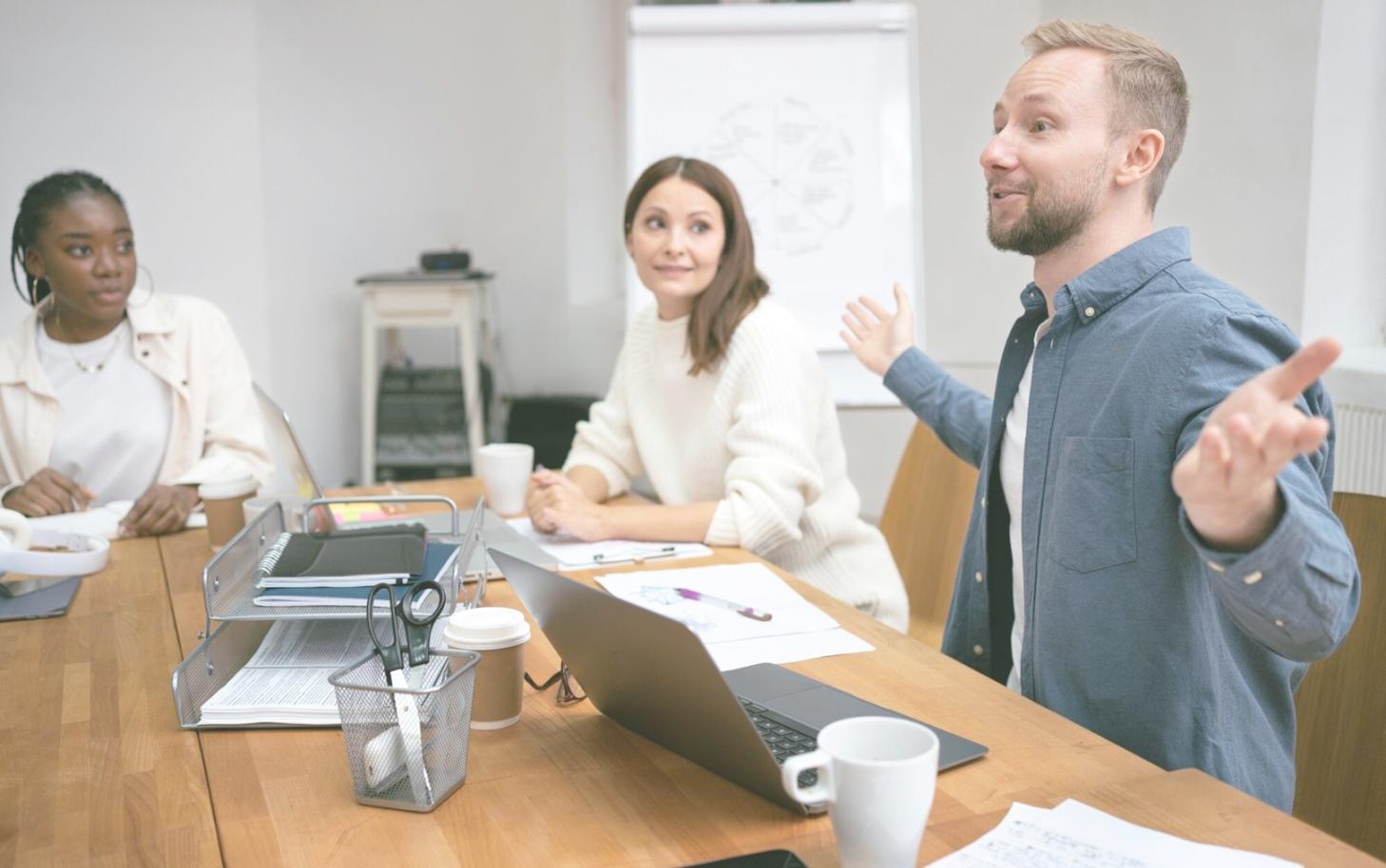 Graphiques comparatifs de performance d'investissement